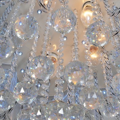 廠家直銷水晶LED吸頂燈 點(diǎn)亮家居美學(xué)的璀璨之選